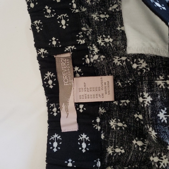 Forever21 Higwasted Linen Shorts - Picture 3 of 5